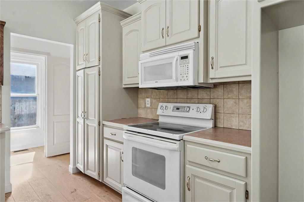 212 Hillside Drive — photo 11