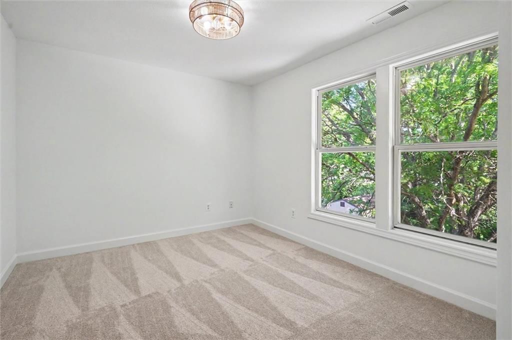 212 Hillside Drive — photo 18