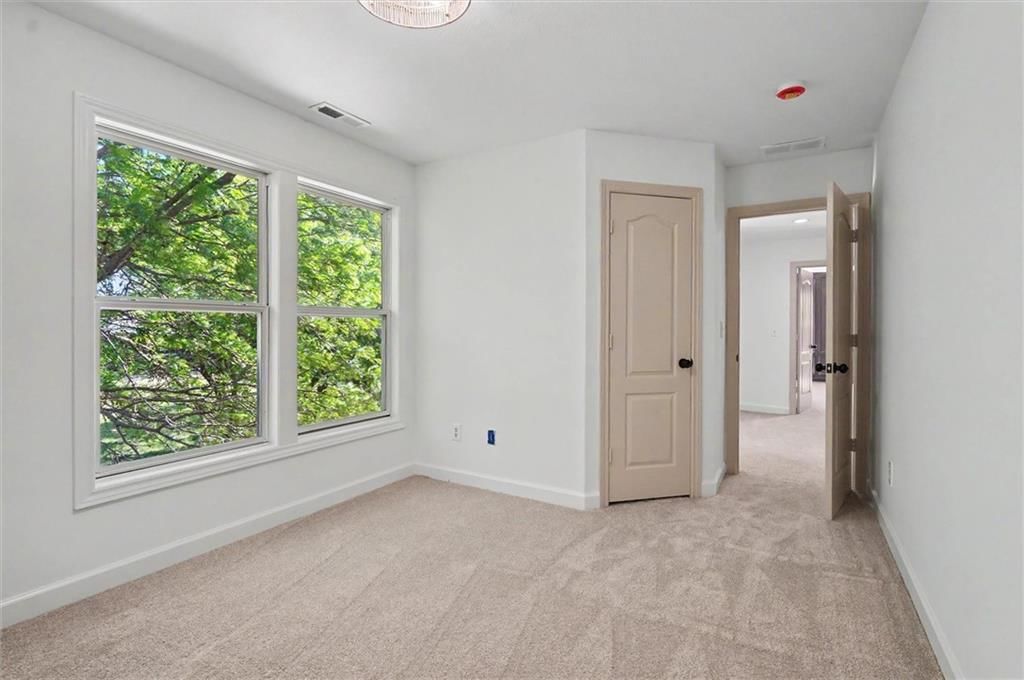 212 Hillside Drive — photo 19