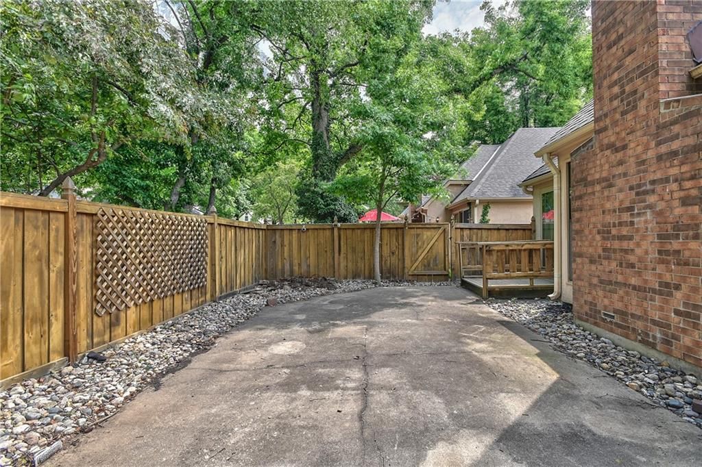 9174 W 102nd Terrace — photo 39