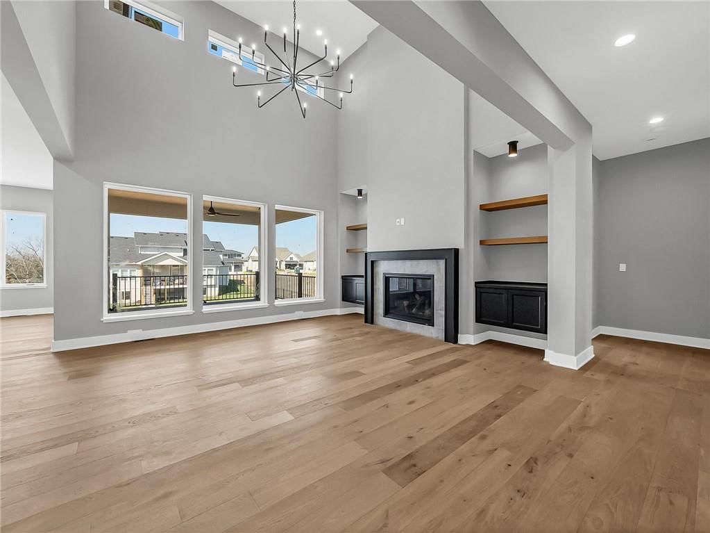 16928 Futura Street — photo 2