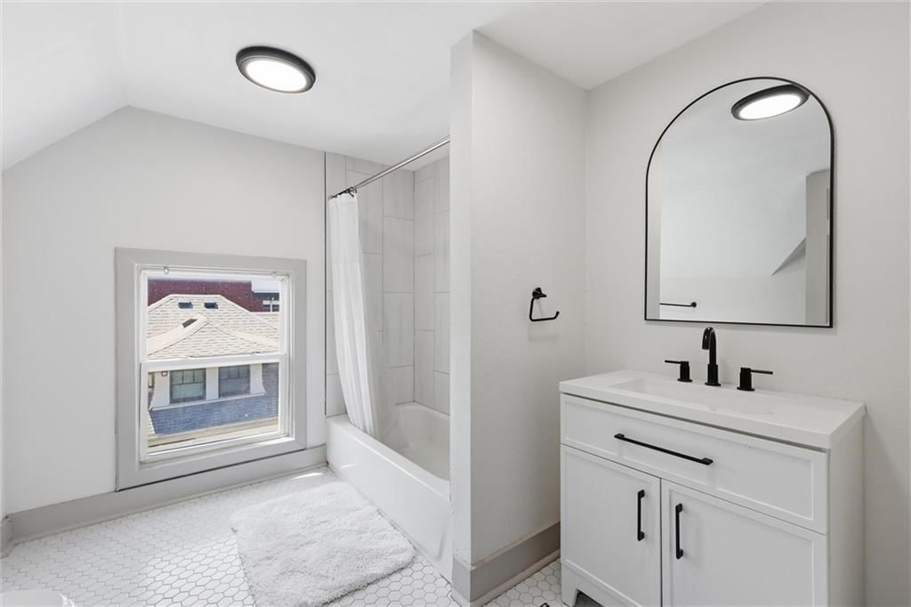 4333 Harrison Street — photo 28