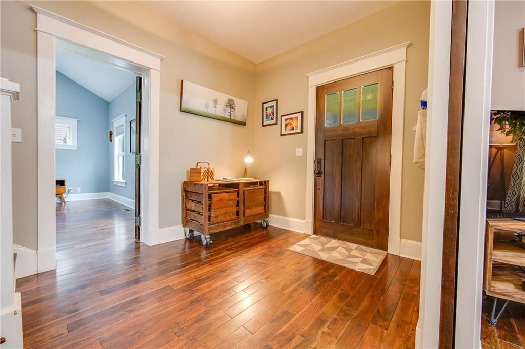 1933 Learnard Avenue — photo 5