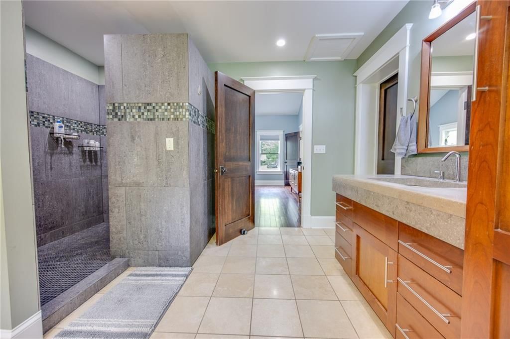 1933 Learnard Avenue — photo 29