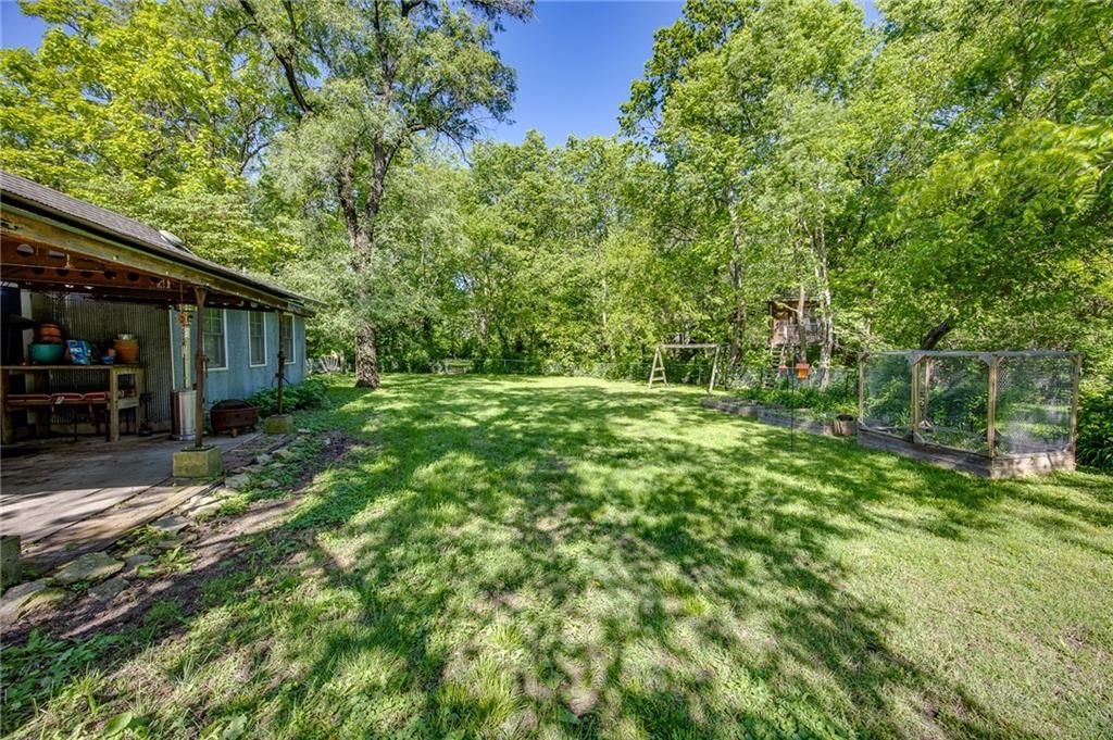 1933 Learnard Avenue — photo 57