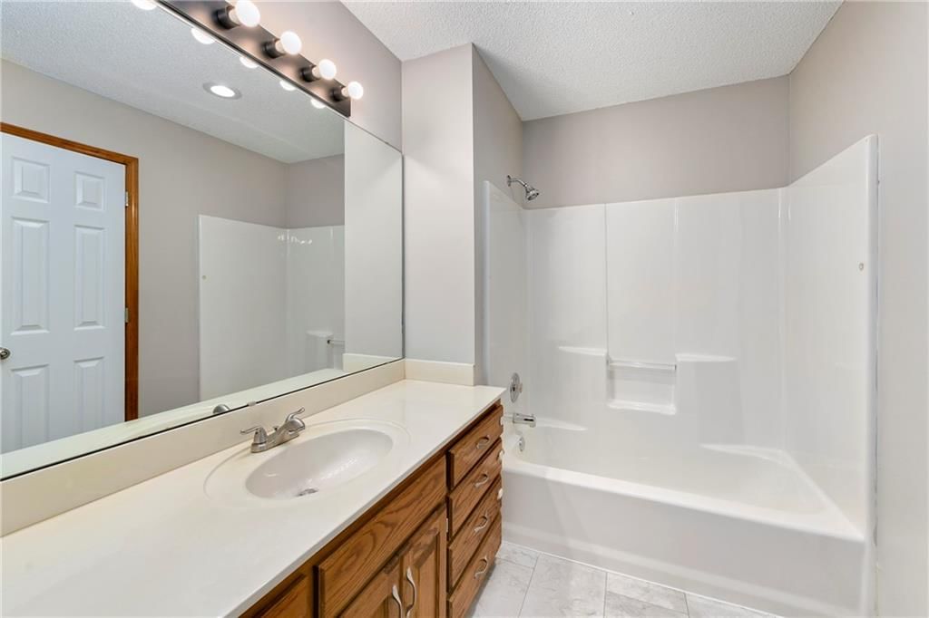 146 W Colleen Drive — photo 16