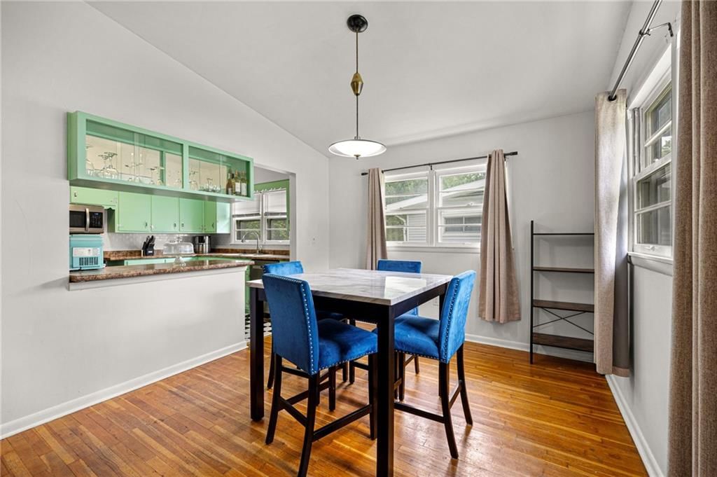 1030 Anderson Street — photo 13