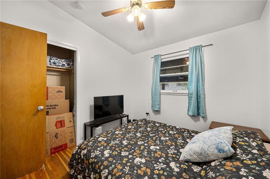1030 Anderson Street — photo 23