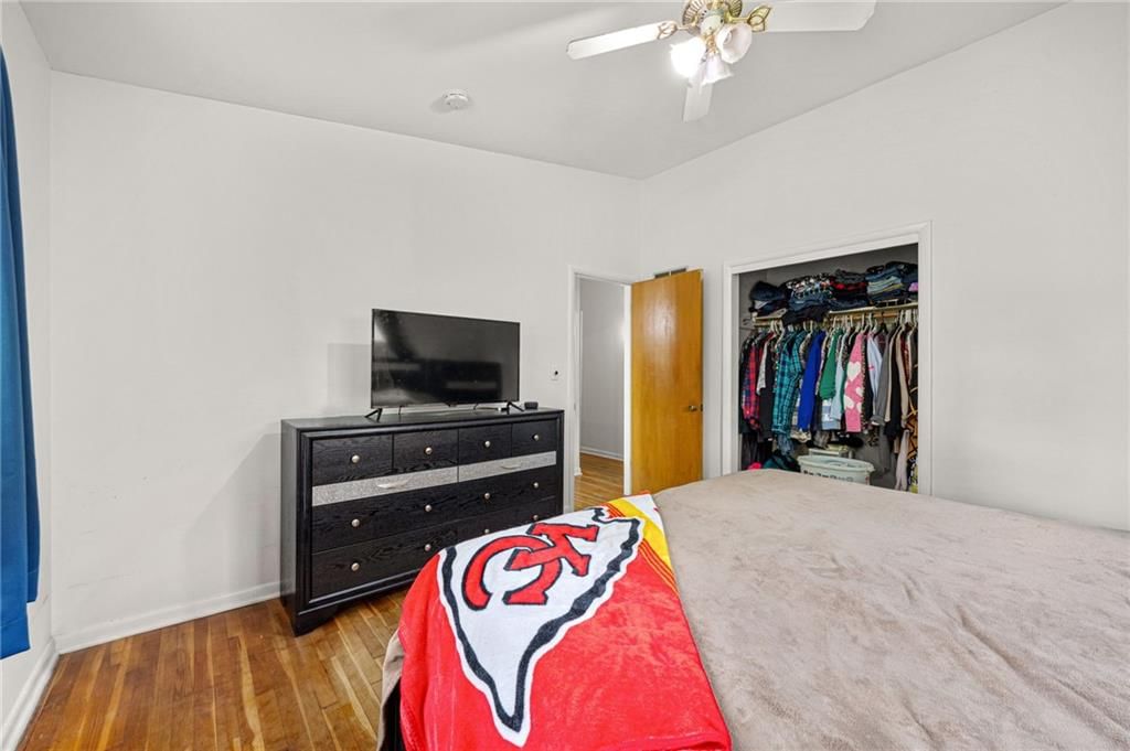 1030 Anderson Street — photo 28
