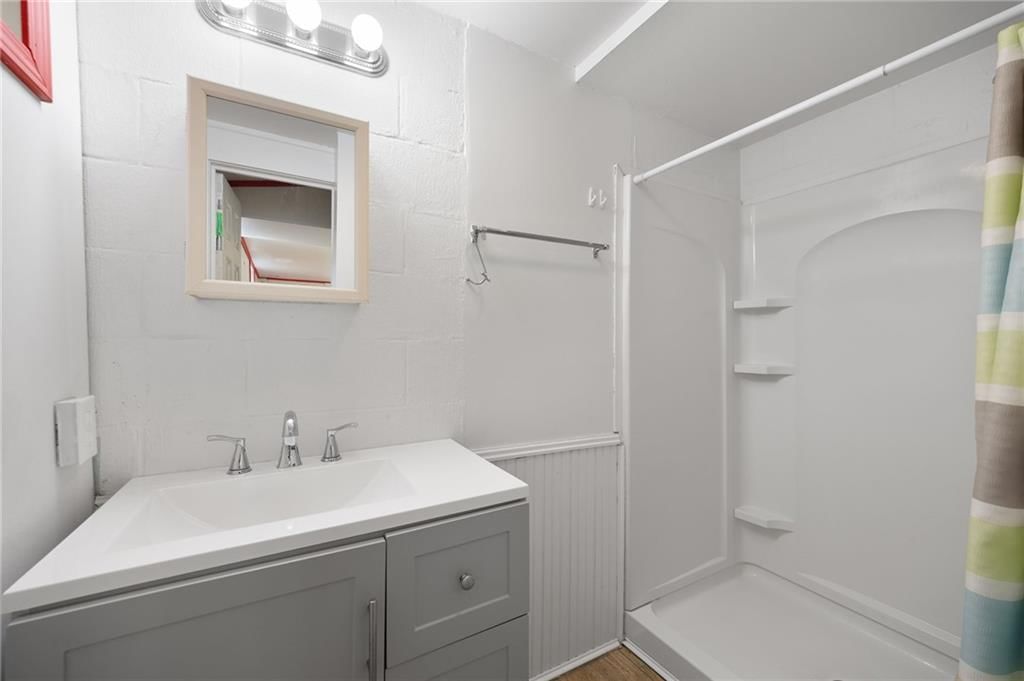 1030 Anderson Street — photo 29
