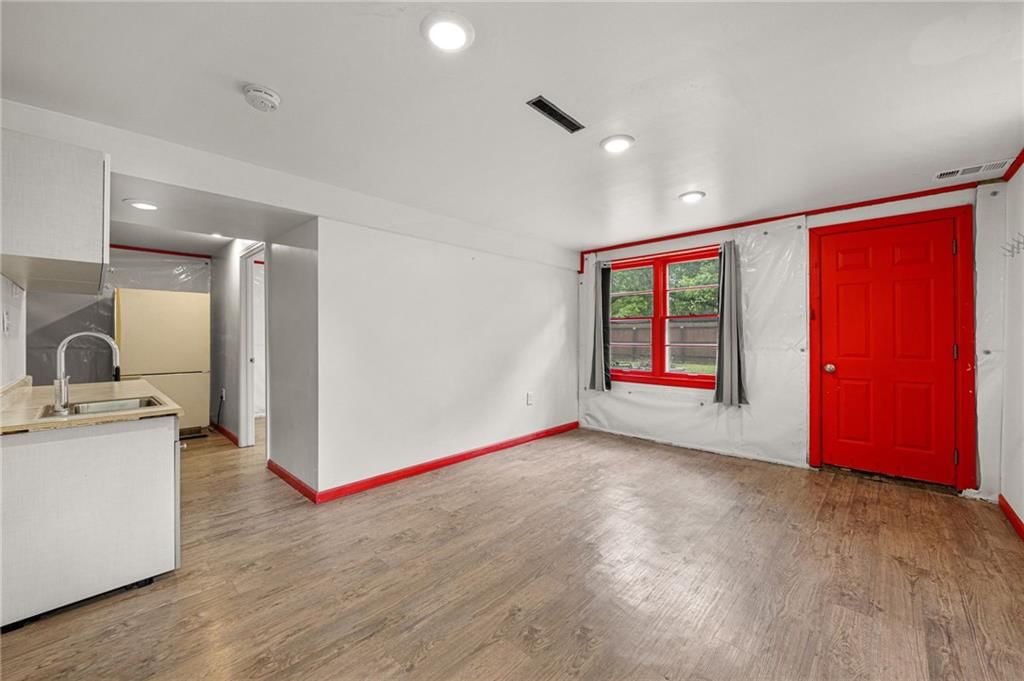 1030 Anderson Street — photo 30