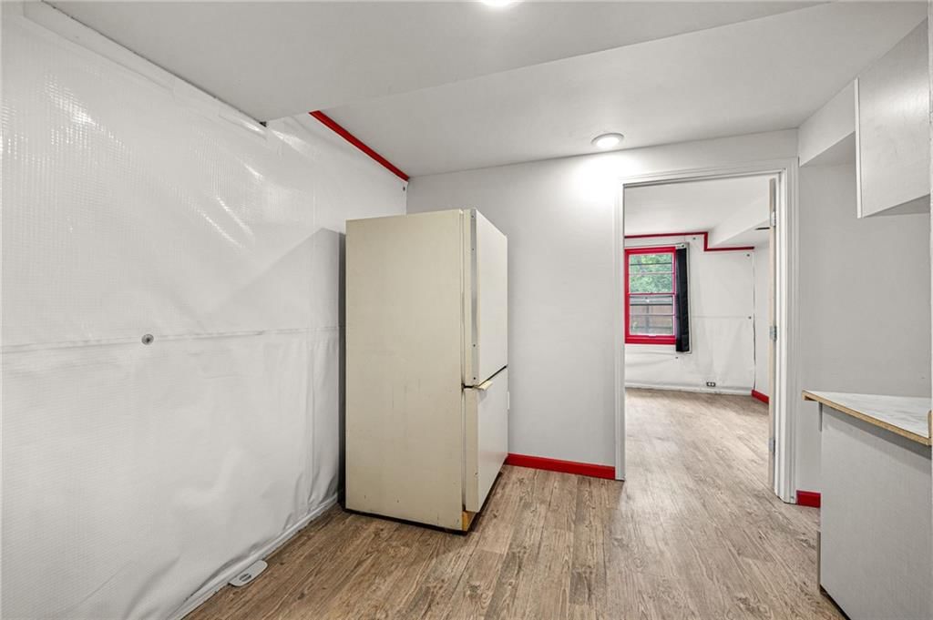 1030 Anderson Street — photo 35