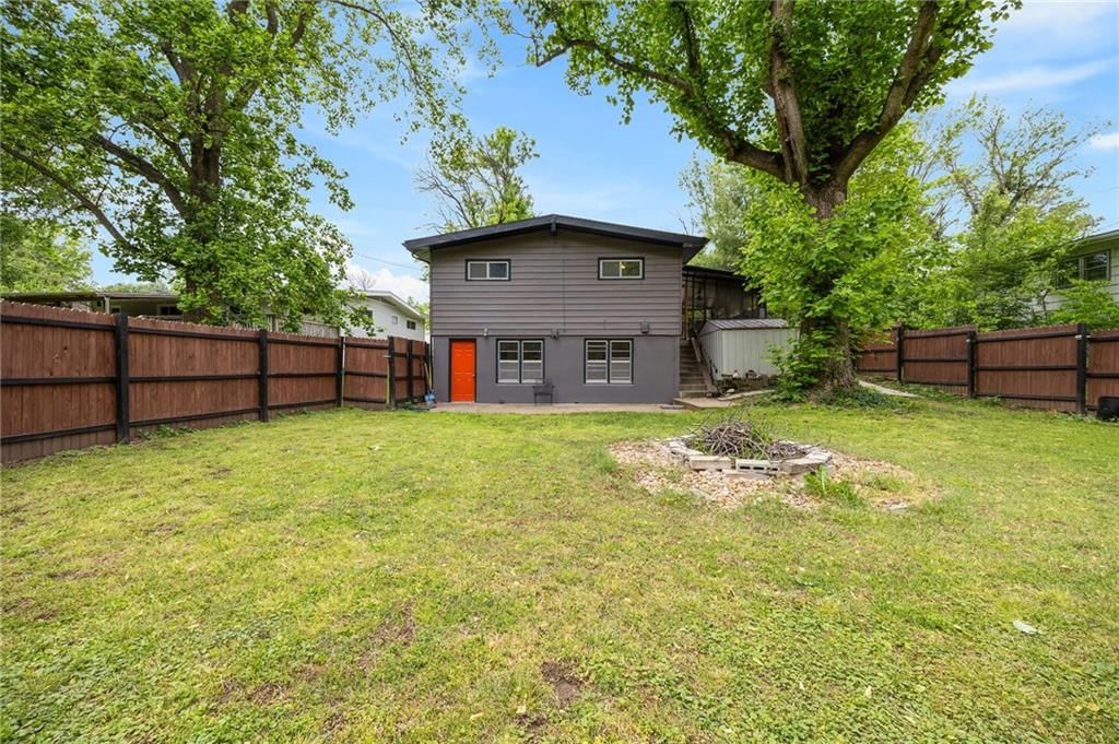 1030 Anderson Street — photo 41