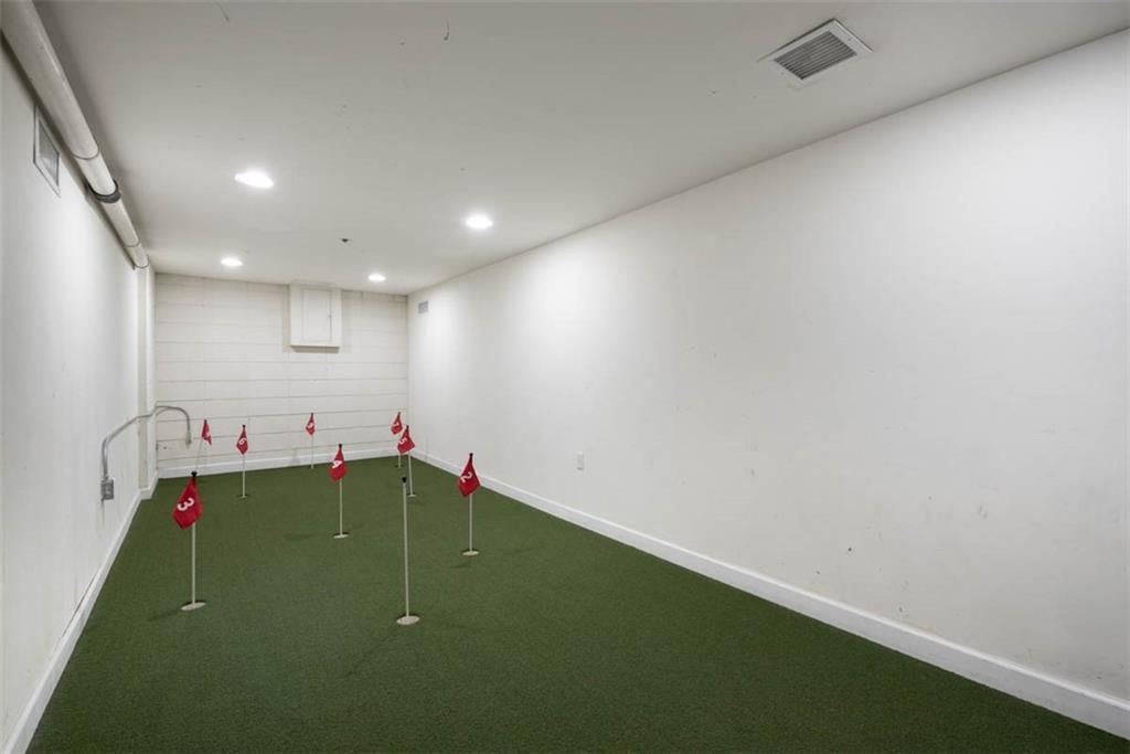 600 E Admiral Boulevard — photo 17