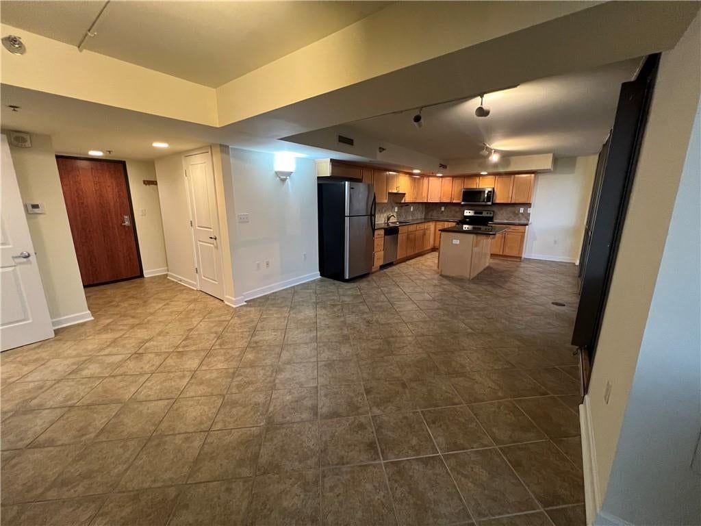 600 E Admiral Boulevard — photo 55
