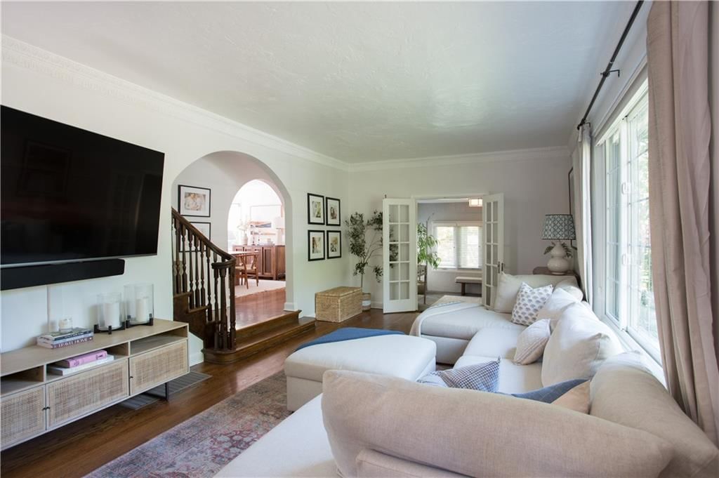 3 E 68th Terrace — photo 8