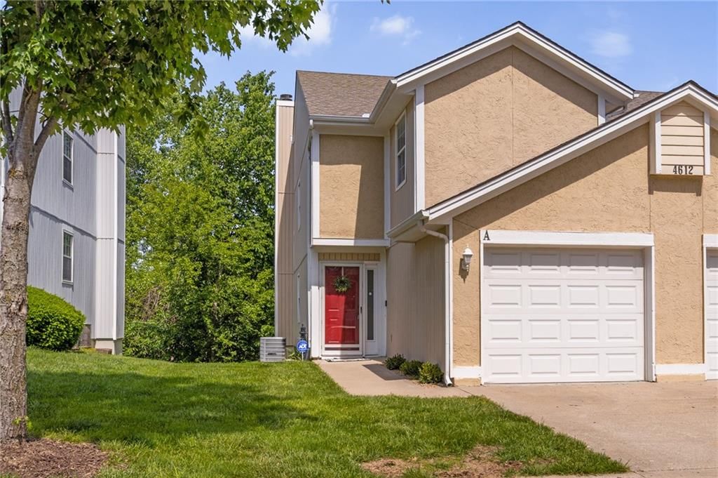 4612 NE Whispering Winds Drive — photo 2
