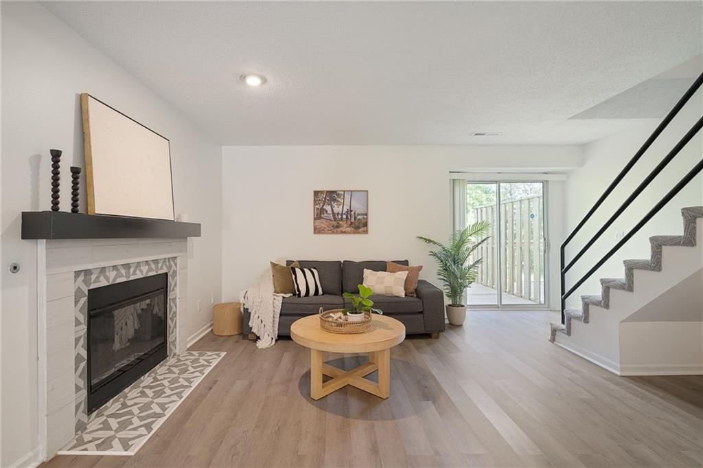 4612 NE Whispering Winds Drive — photo 4