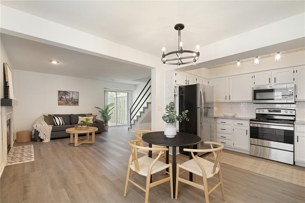 4612 NE Whispering Winds Drive — photo 9