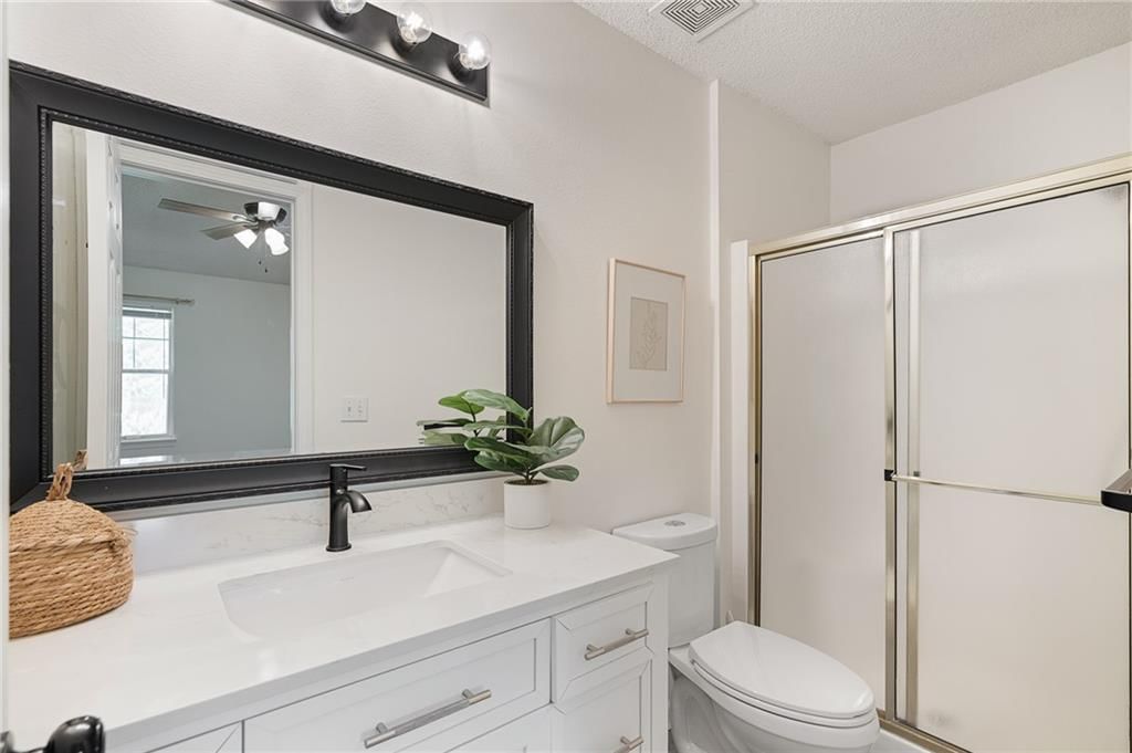 4612 NE Whispering Winds Drive — photo 25