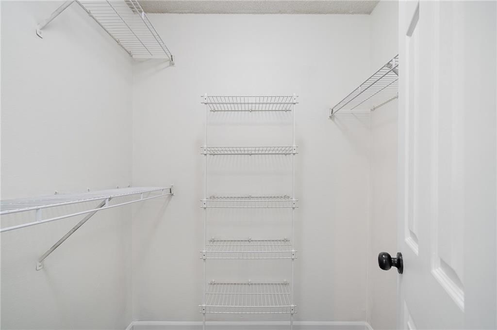 4612 NE Whispering Winds Drive — photo 29