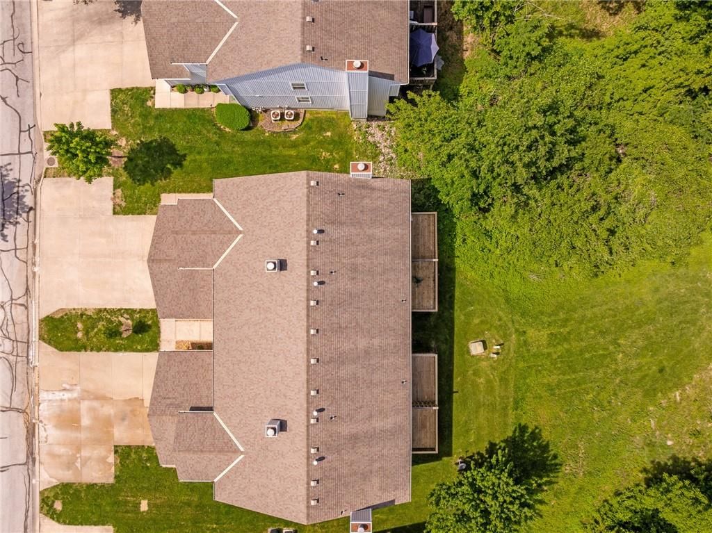4612 NE Whispering Winds Drive — photo 38