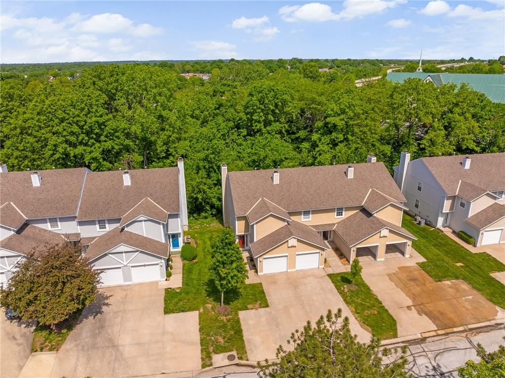 4612 NE Whispering Winds Drive — photo 39