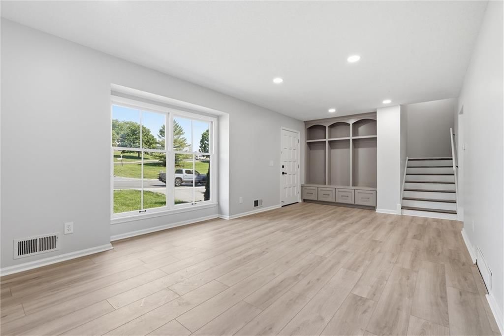 10200 Nall Avenue — photo 5