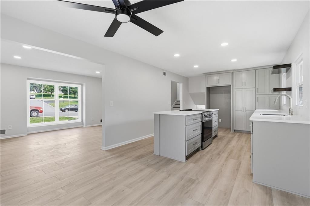 10200 Nall Avenue — photo 14