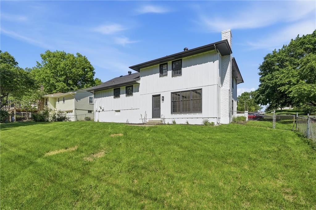 10200 Nall Avenue — photo 30