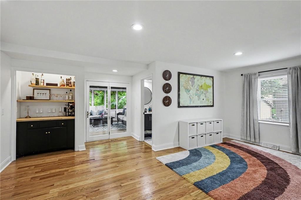 8004 WESTGATE Drive — photo 11
