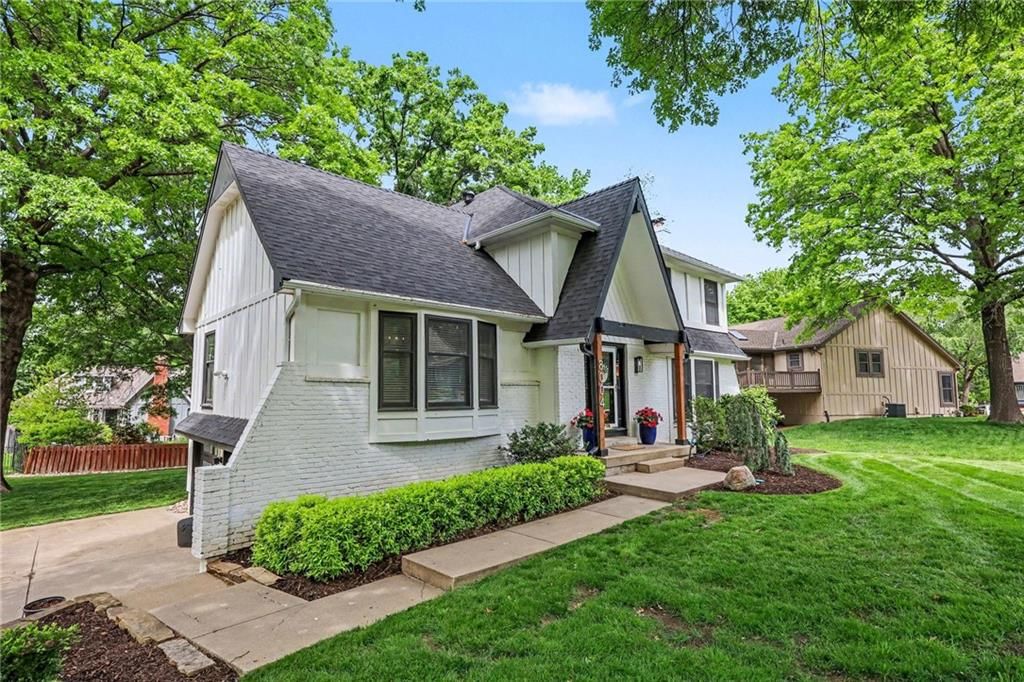 8004 WESTGATE Drive — photo 28