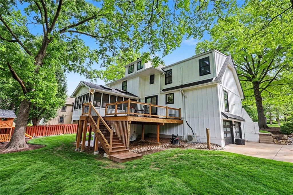 8004 WESTGATE Drive — photo 31