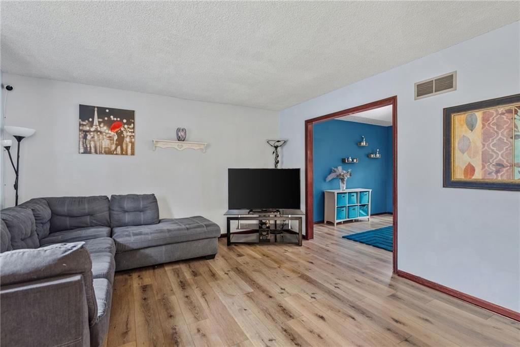12311 W 54th Street — photo 5