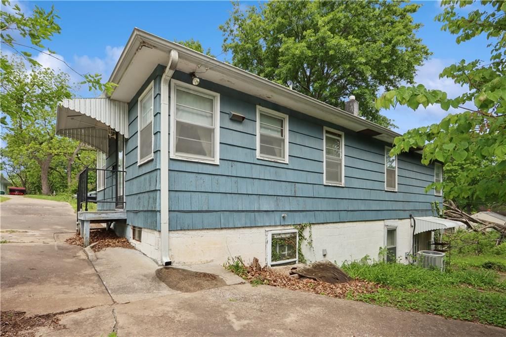 3605 S Norwood Avenue — photo 3