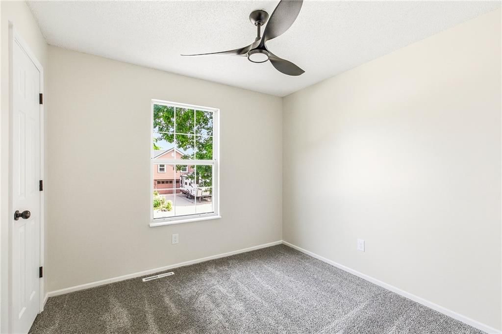 612 SE Bugle Court — photo 13