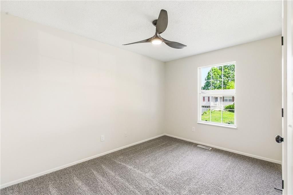 612 SE Bugle Court — photo 15