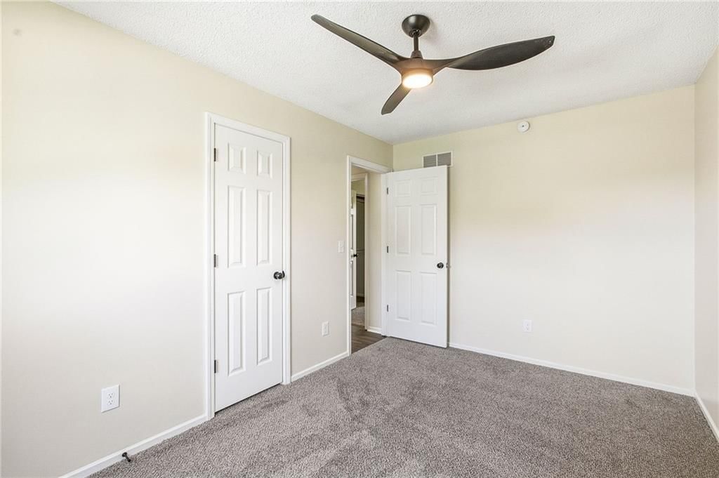 612 SE Bugle Court — photo 17