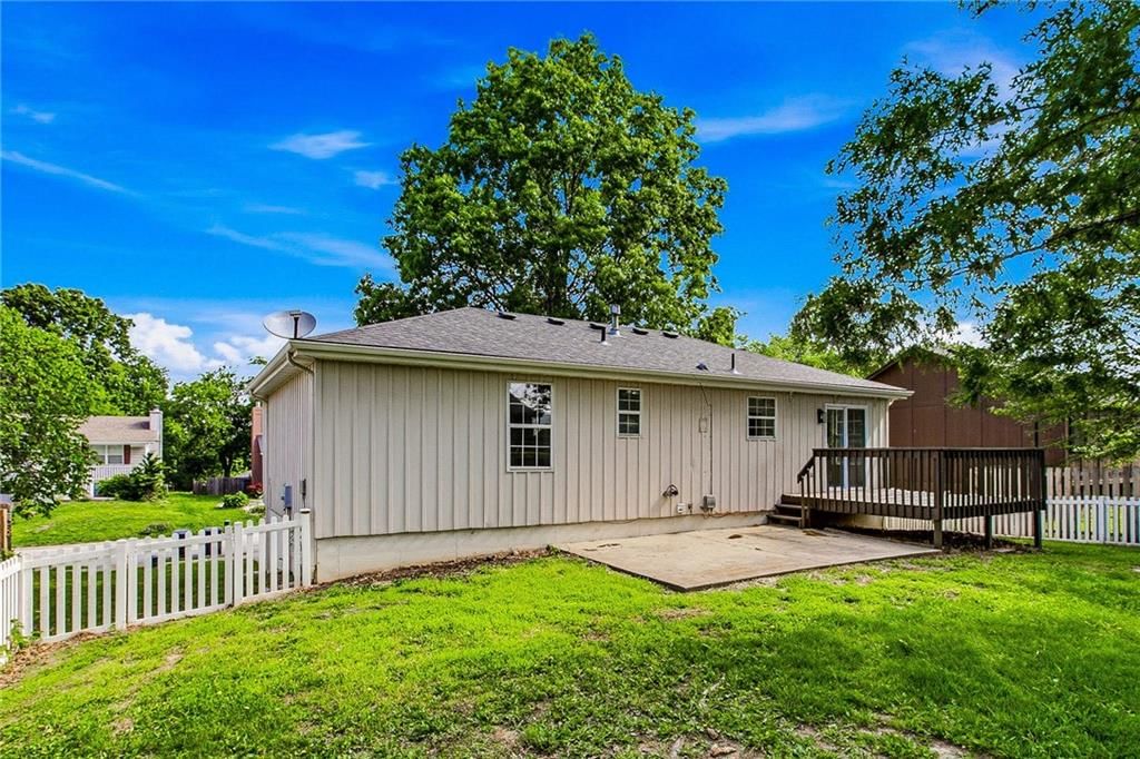 612 SE Bugle Court — photo 30