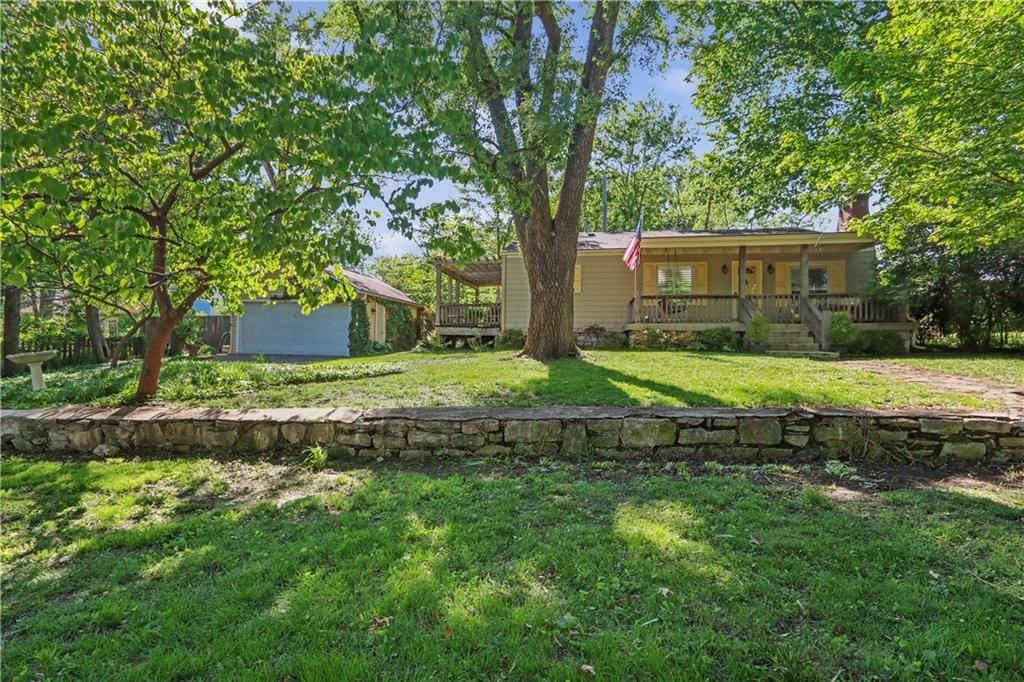7116 Walnut Street — photo 2