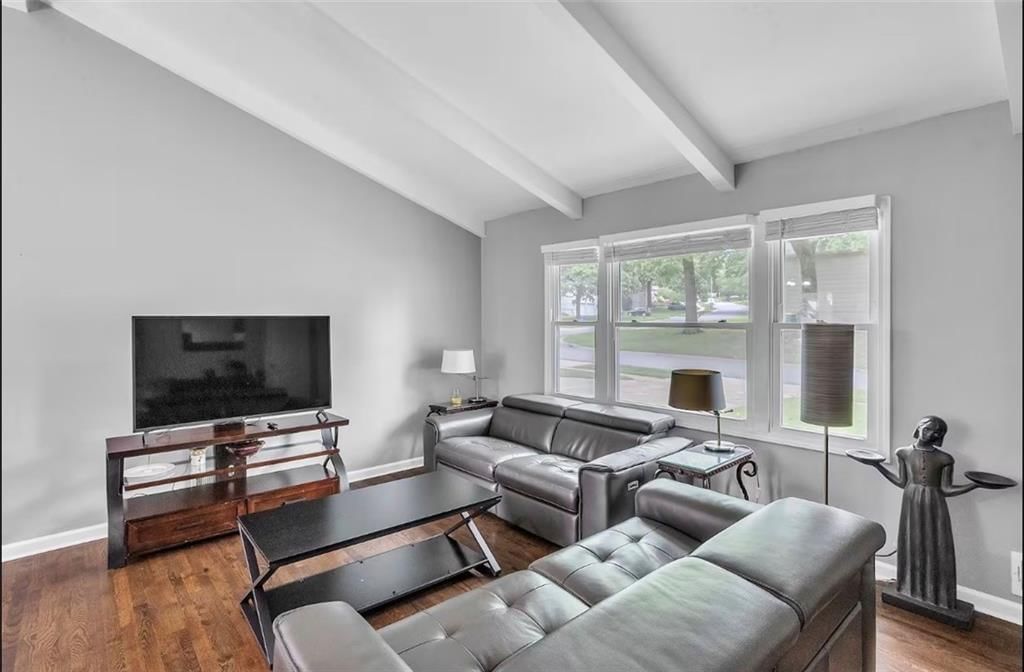 9010 Eby Drive — photo 7