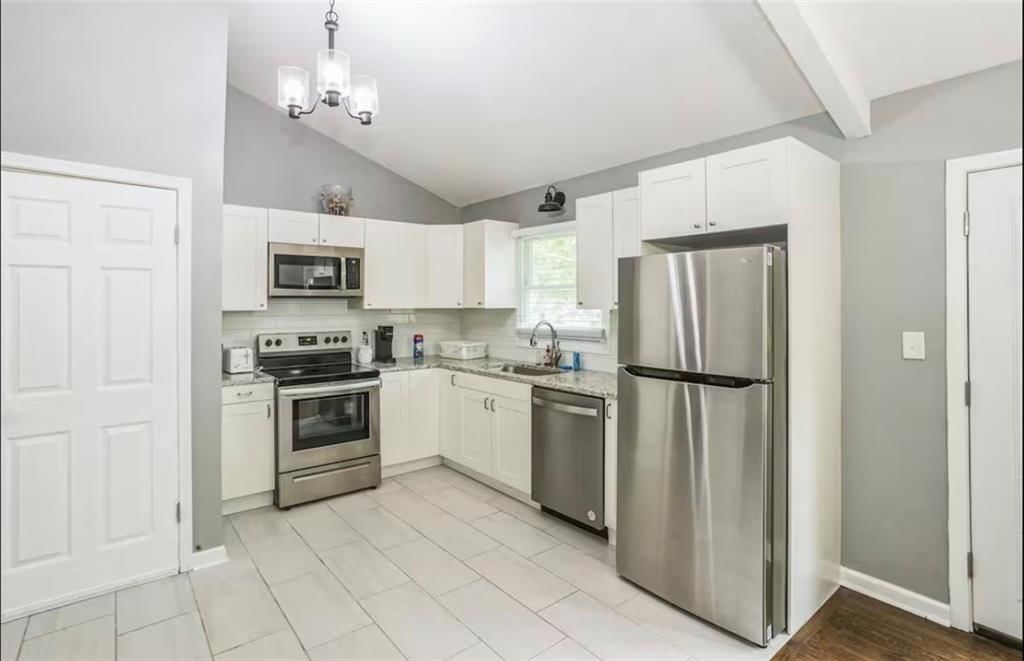 9010 Eby Drive — photo 12