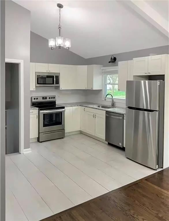 9010 Eby Drive — photo 14