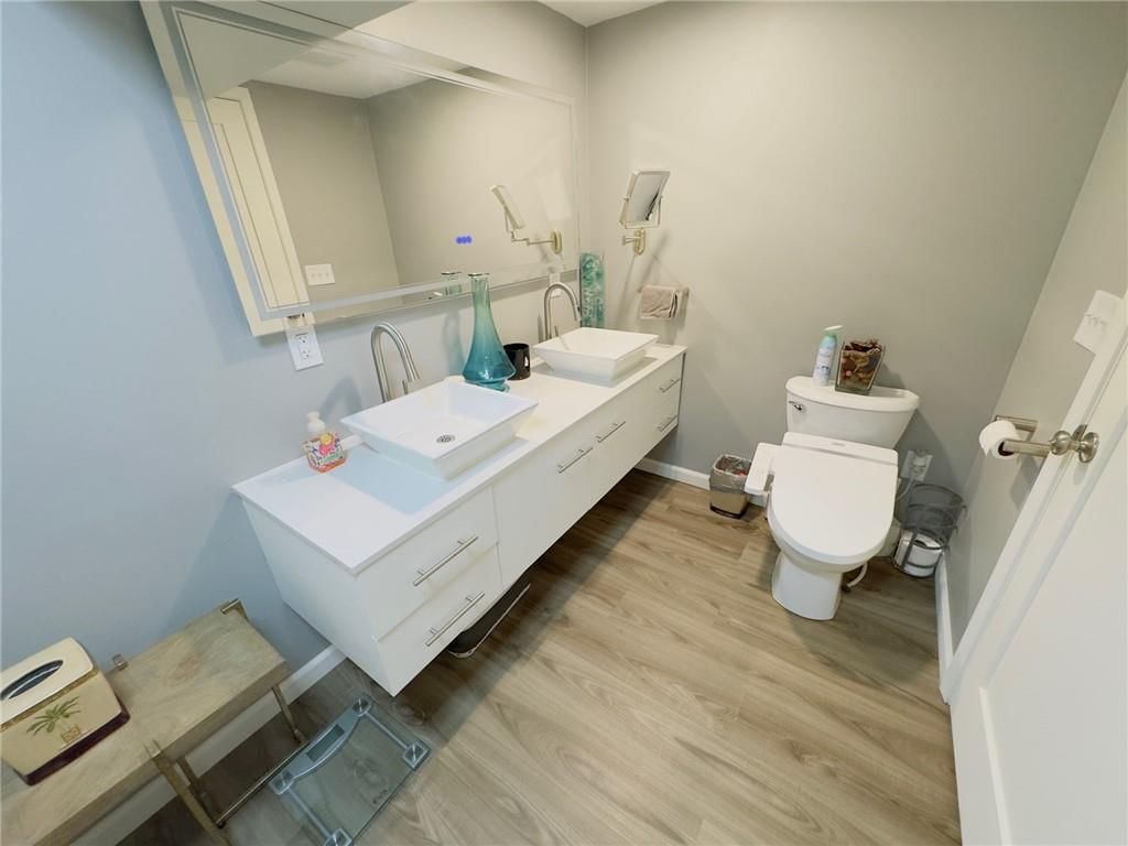 9010 Eby Drive — photo 38