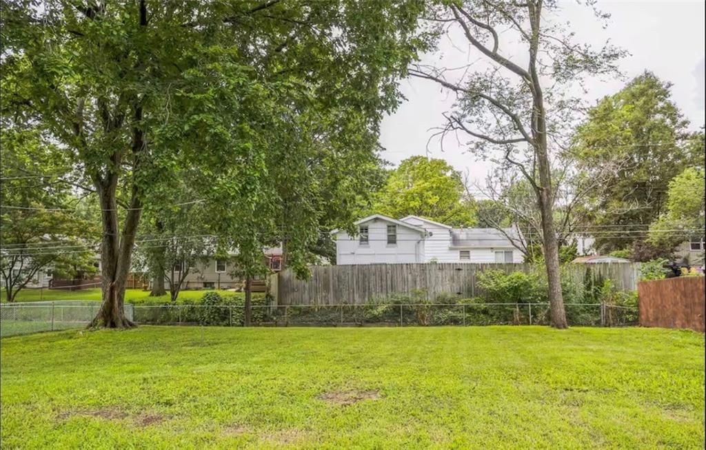 9010 Eby Drive — photo 40