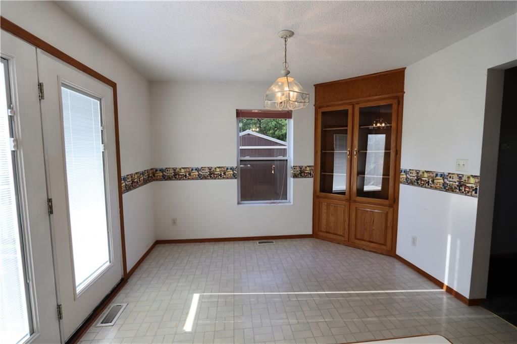 2908 S Day Road — photo 4