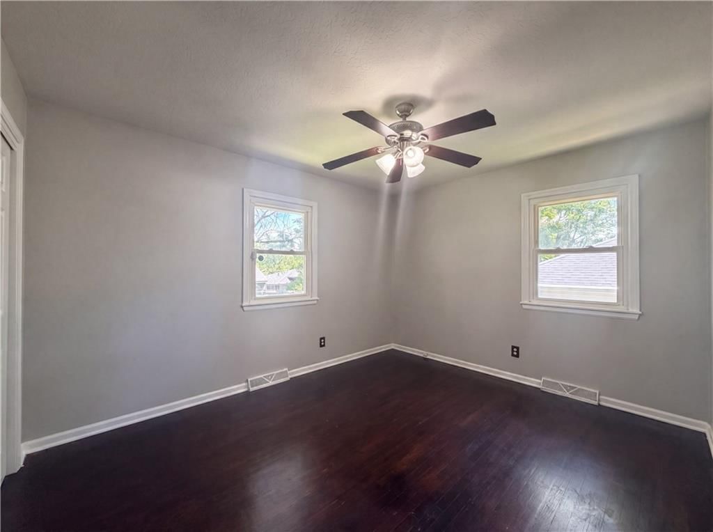 3809 S Drumm Avenue — photo 10
