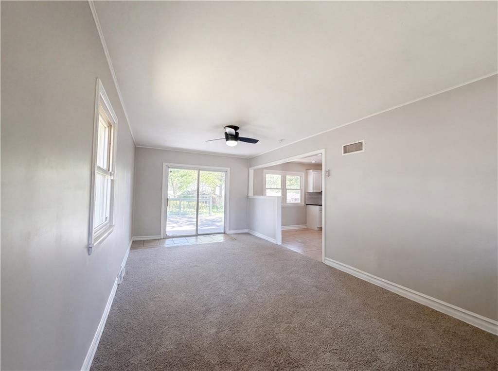 3809 S Drumm Avenue — photo 11