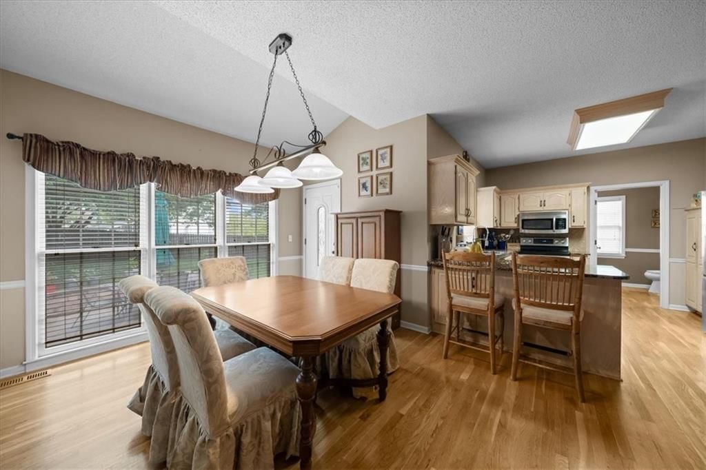 14904 W 145 Street — photo 7