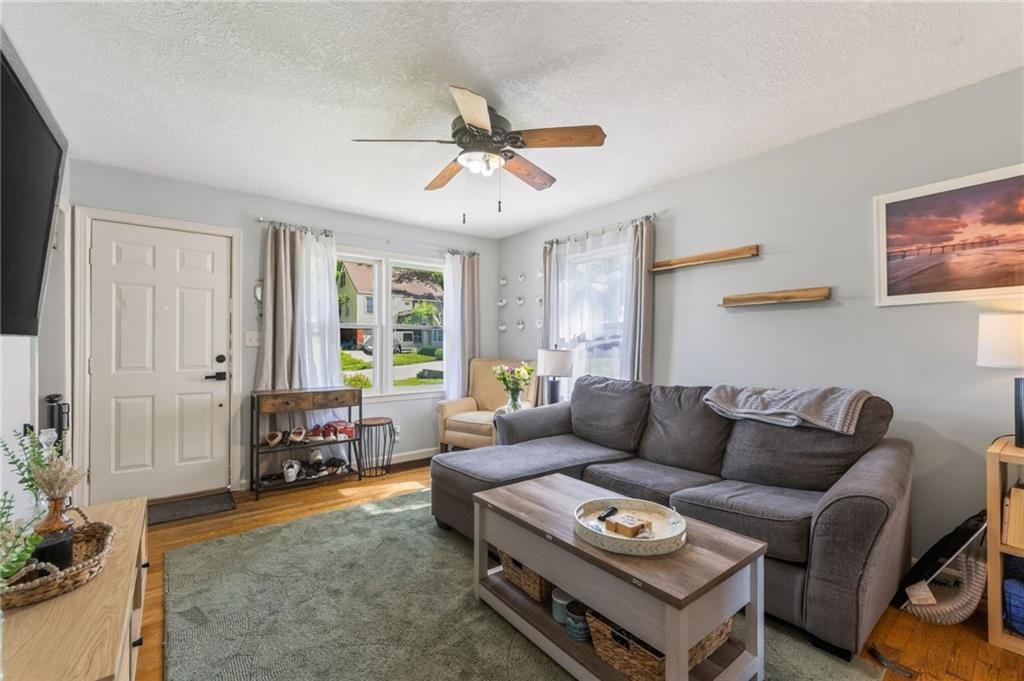 656 Thornton Street — photo 9